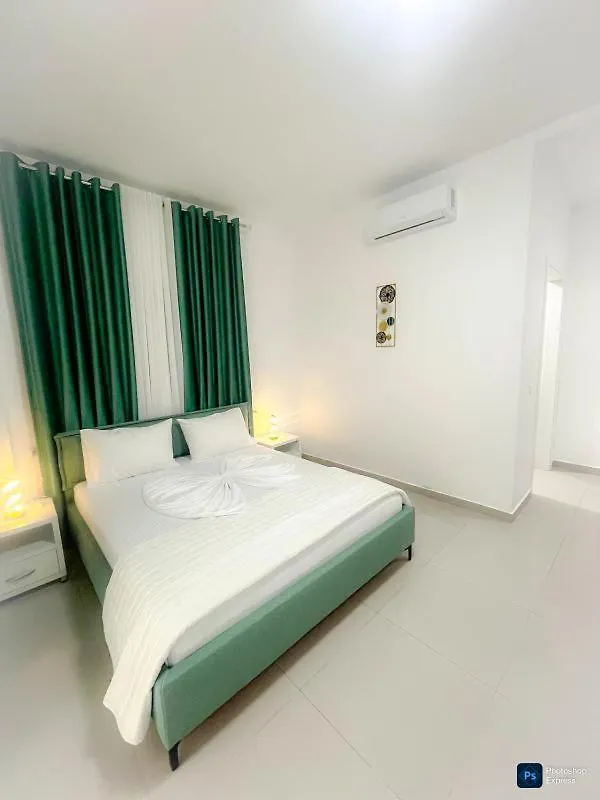 Santorini Residence Dhërmi 酒店